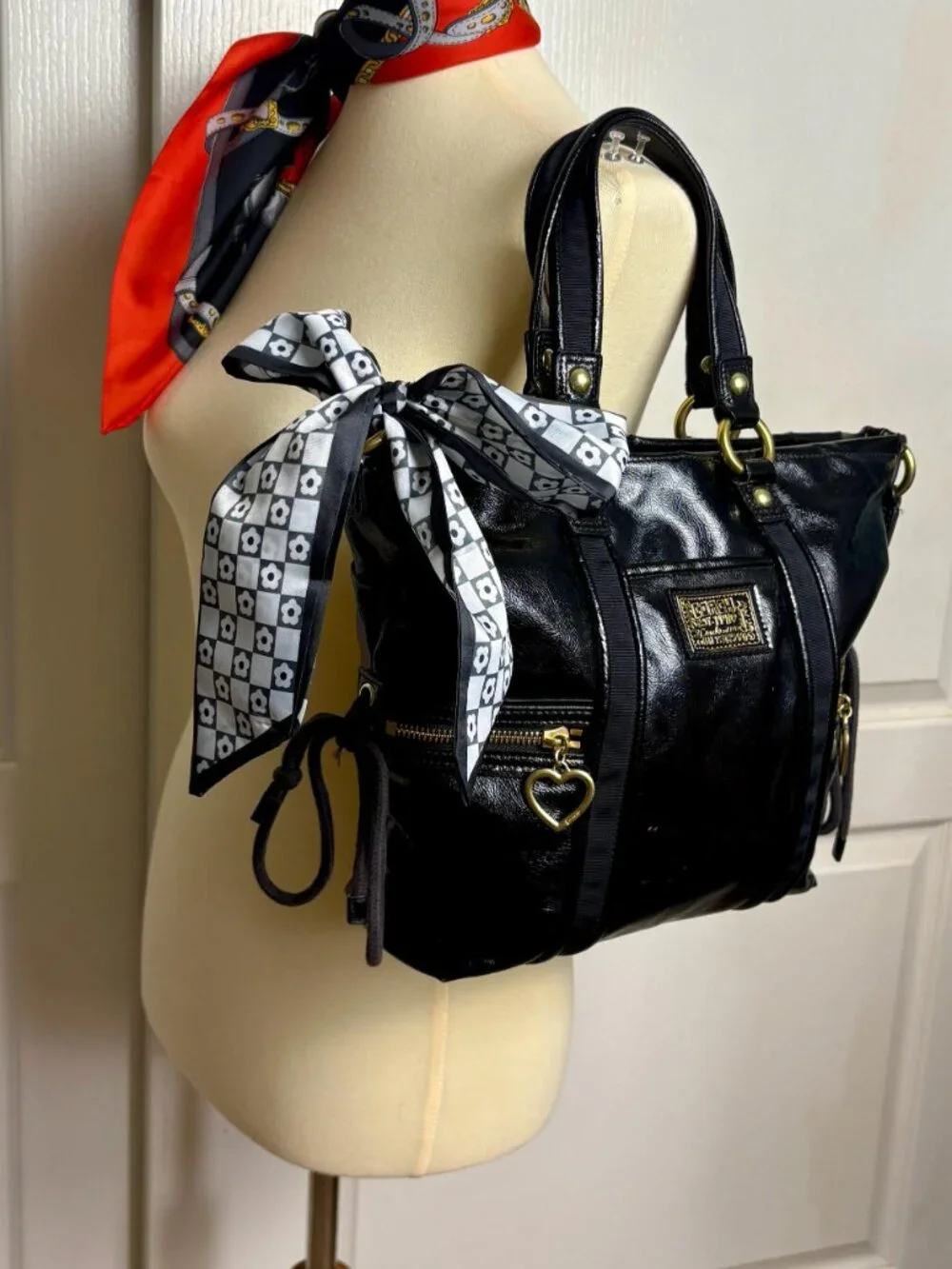 Coach Y2K Poppy Daisy Liquid Gloss Tote in Black Patent Leather with Scarf